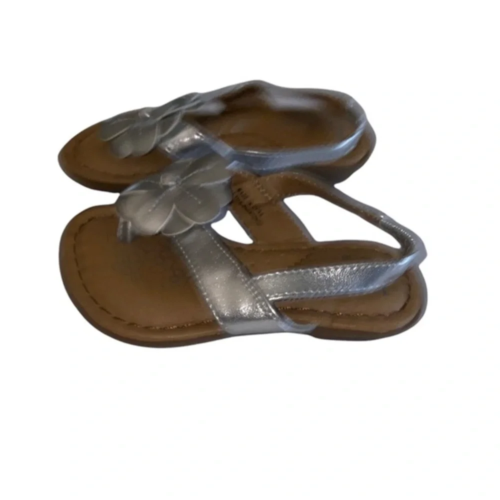New BOC Born Concepts Silver Leather‎ Sandals sz 5